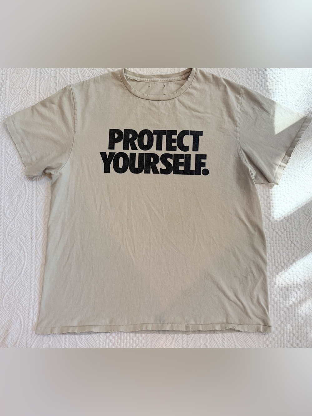 Gallery Dept Art That Kills Protect Yourself Tee Shirt Men’s XL
